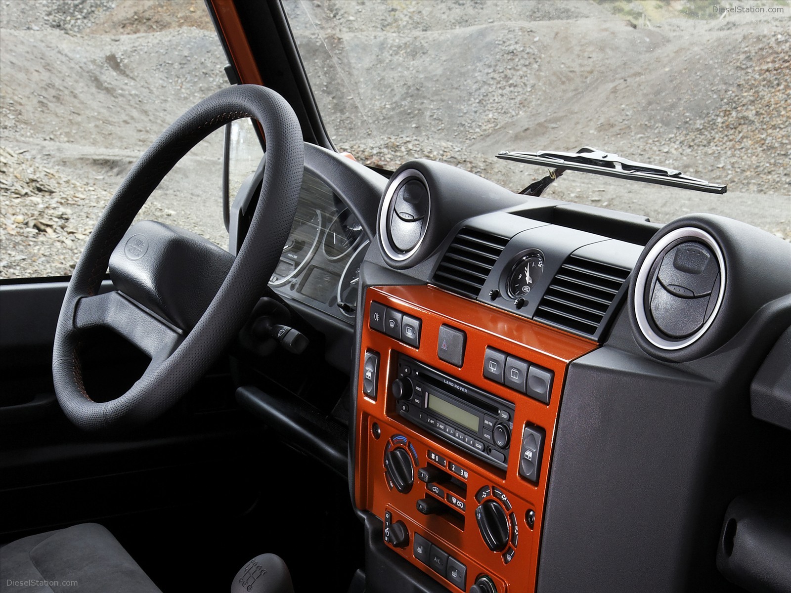 Land Rover Defender 'Fire & Ice' Editions